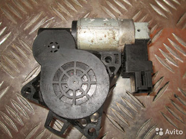 Мотор стеклоподъемника Мазда 6 задний левый