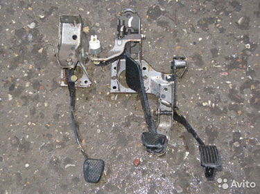 Honda CR-V RD1 95-01 блок педалей