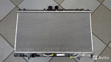 Mitsubishi Lacer 9 радиатор