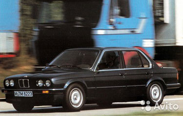 BMW 3 E30 зеркальный элемент (1983-1991)