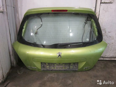 Peugeot 207 стекло крышка багажника